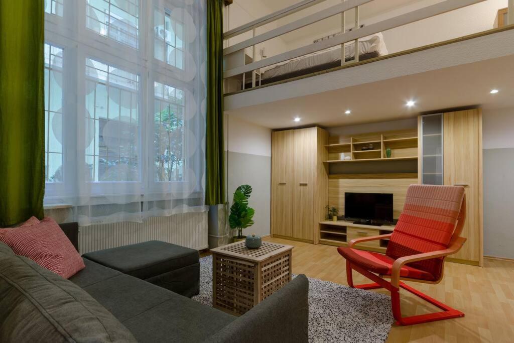 בודפשט De Lux Studio Apartment In Historical Quarters מראה חיצוני תמונה